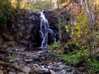 Split Rock's Pretty Little Waterfall, 3 pics and mini video clip